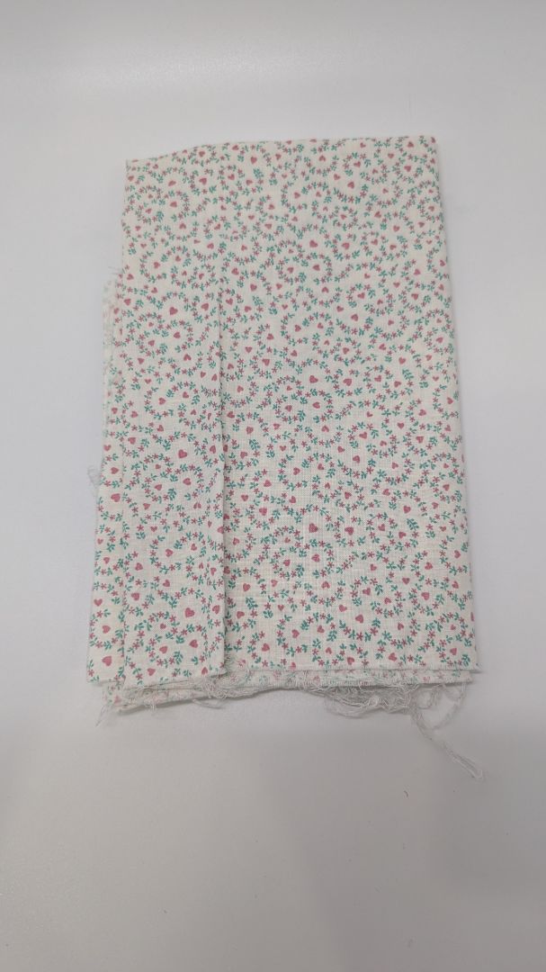 White/Red Heart Patterned Fabric Sheet