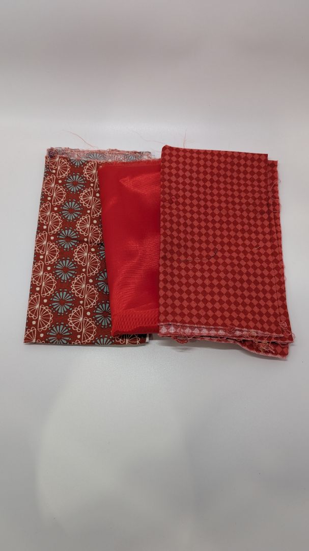 3 Piece Red Solid/Patterned Fabric Sheets