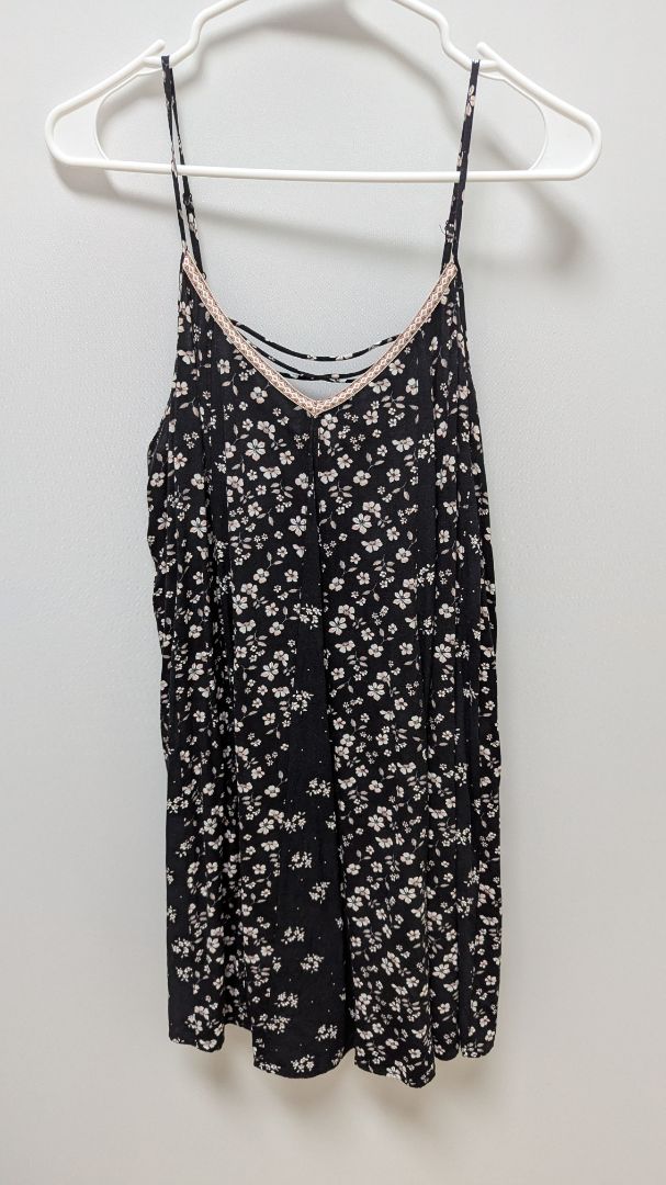 Maurices Black/Pink Floral Strappy Shift Dress
