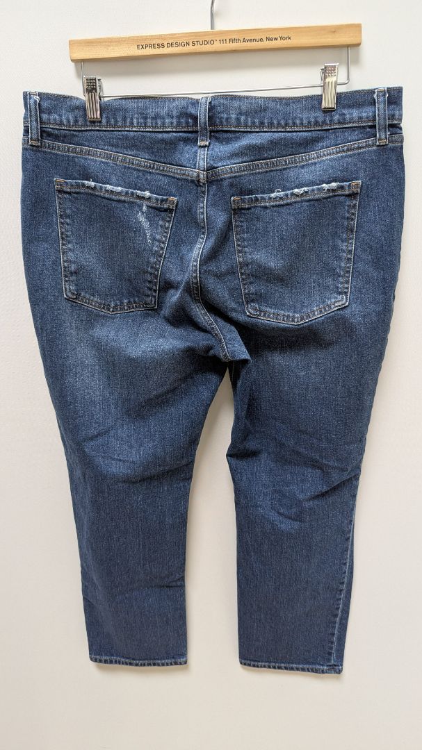 Old Navy Medium Wash Distressed Boyfriend Jeans