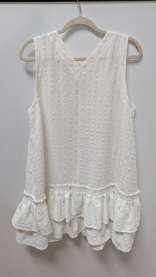 Calvin Klein White Sleeveless Ruffled Casual Mini Dress