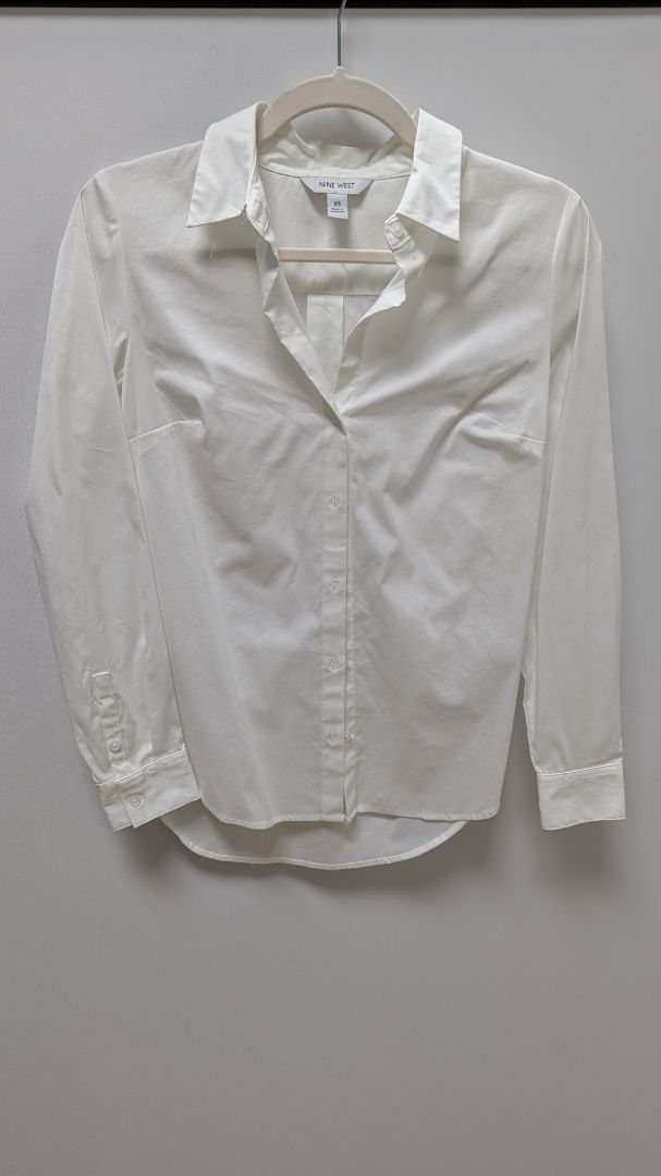 Nine West White Long Sleeve Button-Down Blouse