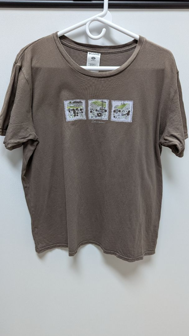 Columbia Brown Short Sleeve 3-Panel Graphic T-Shirt