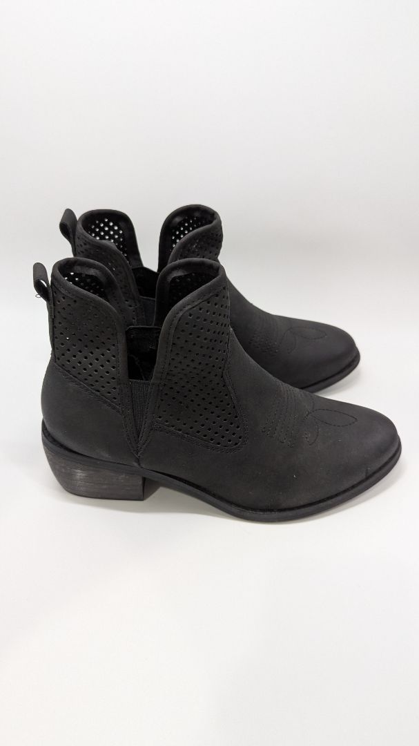 Pierre Dumas Black Faux-Suede Western Ankle Boots