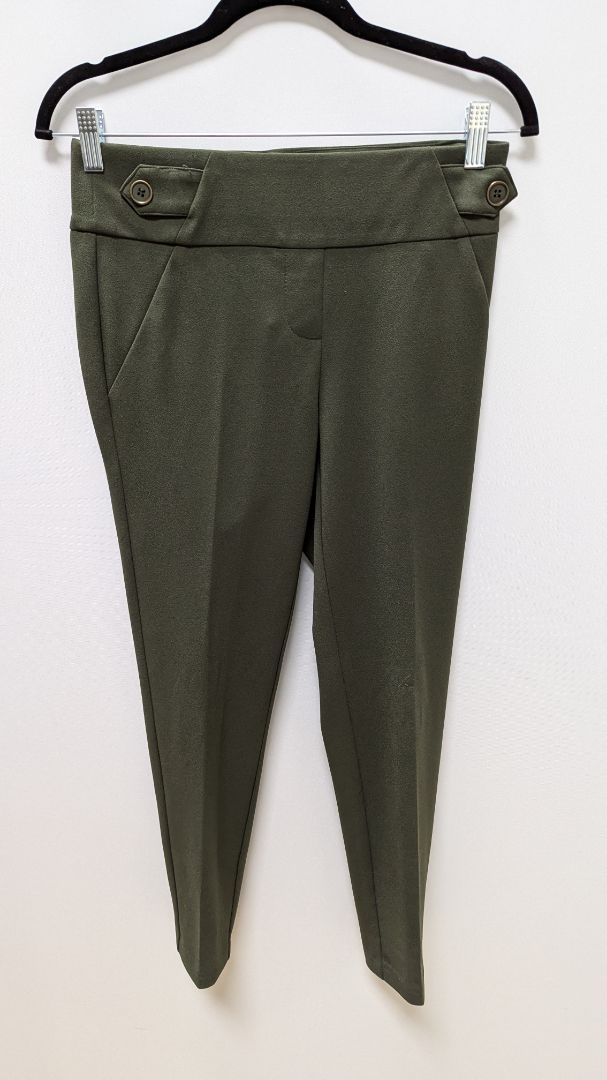 Soho Apparel Ltd. Dark Green Pull-On Skinny Pants