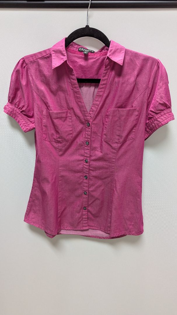 Express Pink Short-Sleeve Denim Button-Down Blouse
