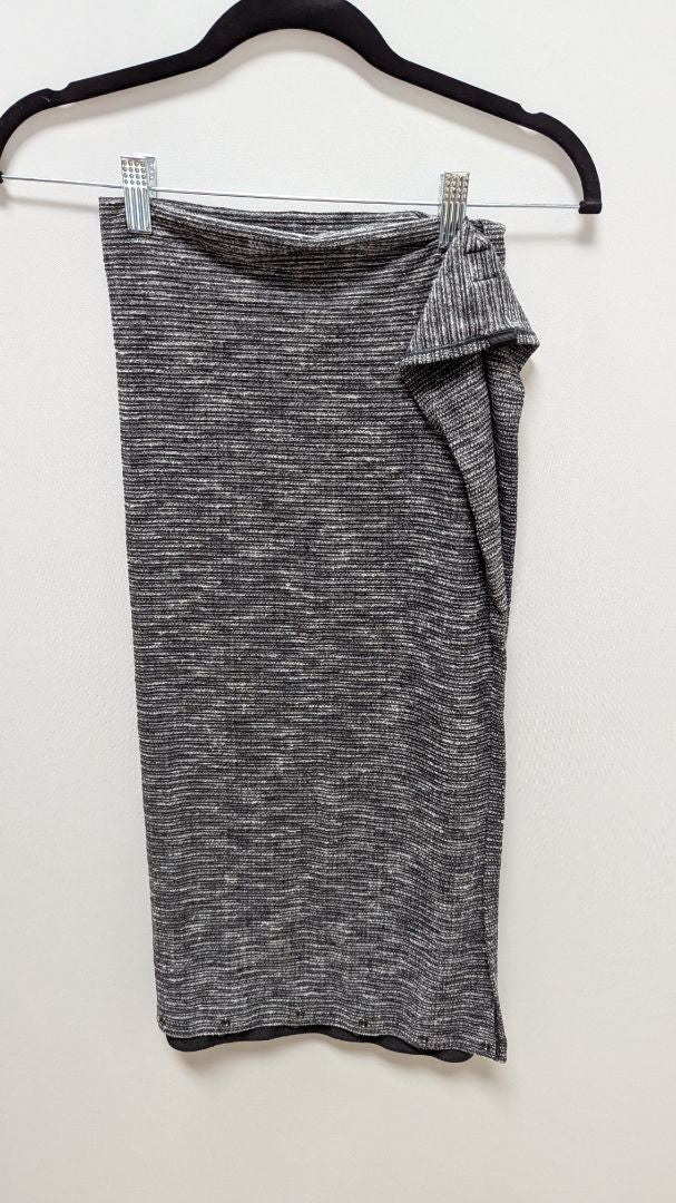 Lululemon Grey/White Vinyasa Striped Scarf