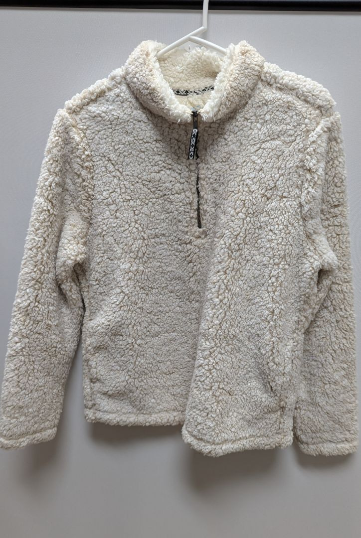 Time and Tru Cream Fleece Pullover Sweater
