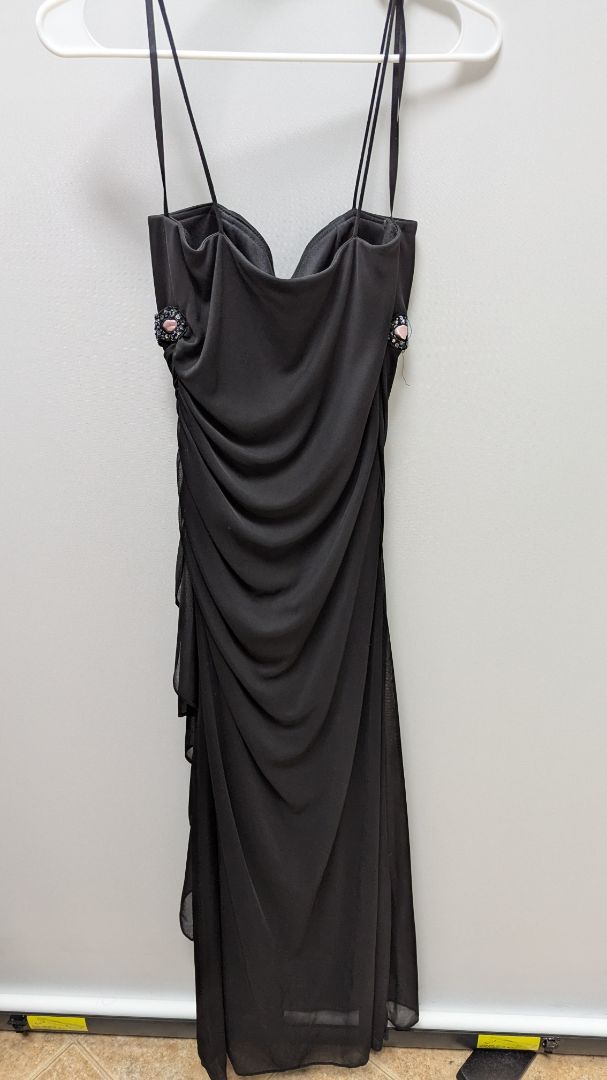 Betsey & Adam by Linda Bernell Black Spaghetti Strap Formal Dress