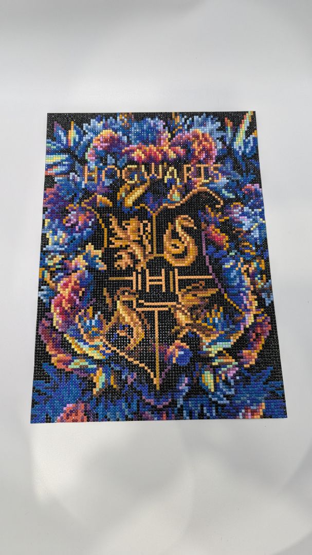 10x14" Handmade Cartoon "Hogwarts" Crest Rhinestone Painting