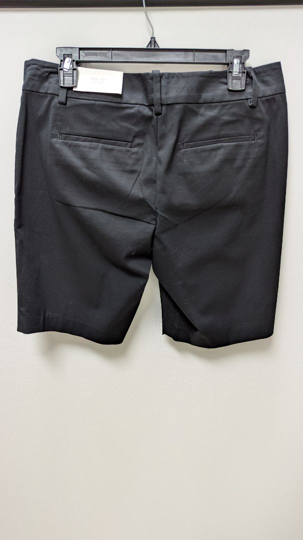 Ann Taylor Black 10" Bermuda Shorts