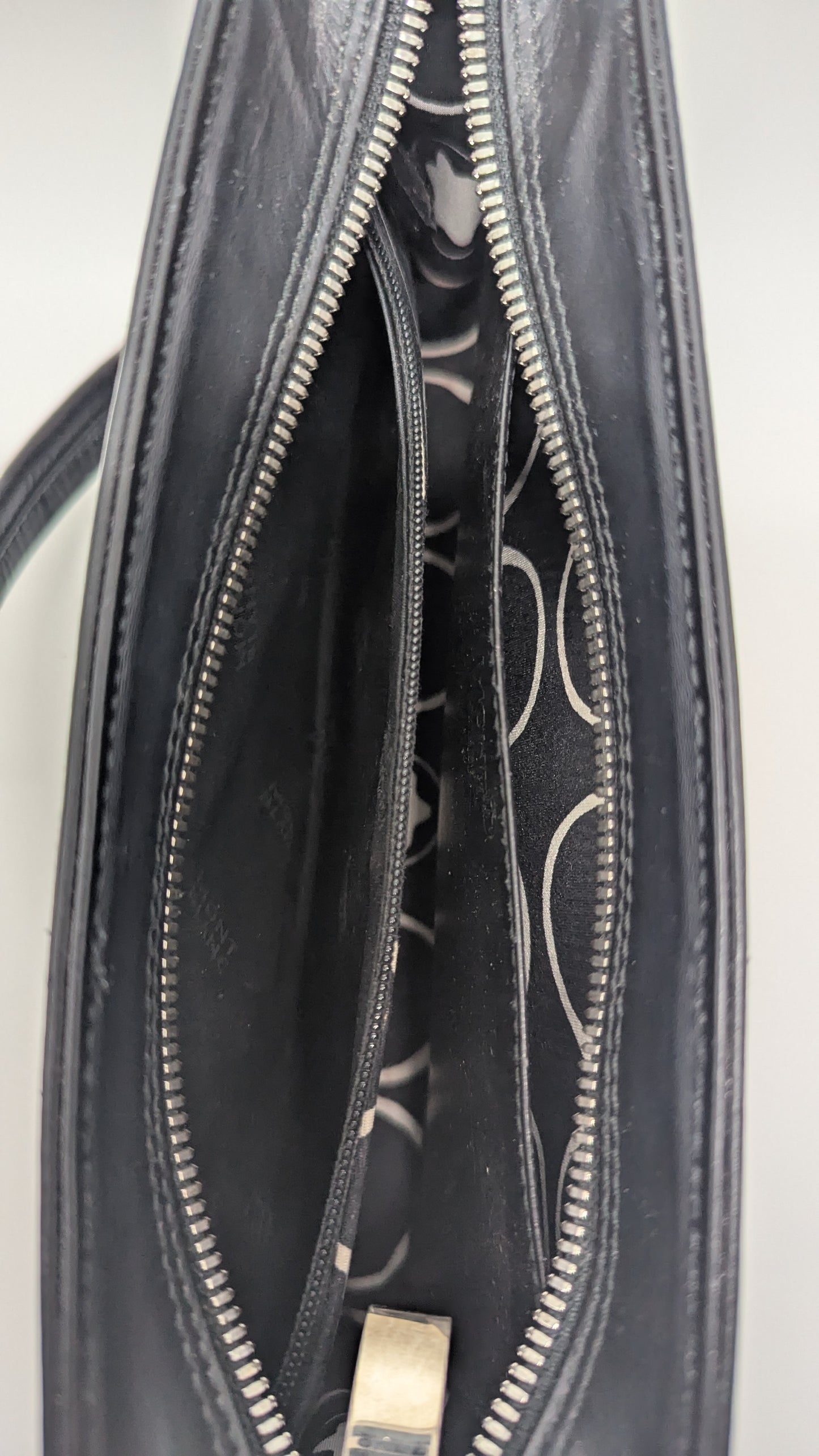 Montblanc Black/White Leather Hobo Shoulder Bag Purse