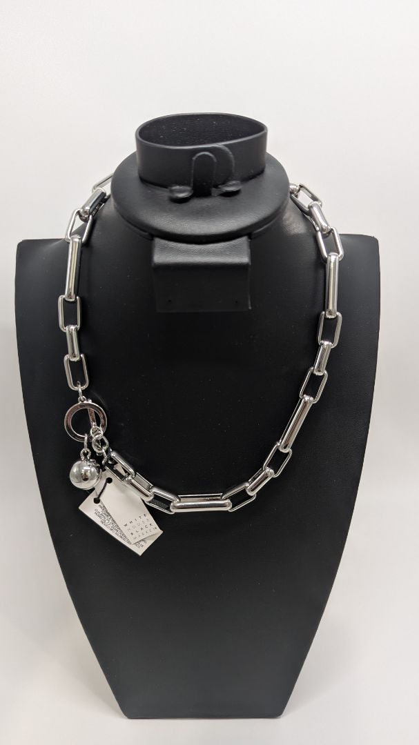 White House Black Market Silver Chain Link Choker Necklace