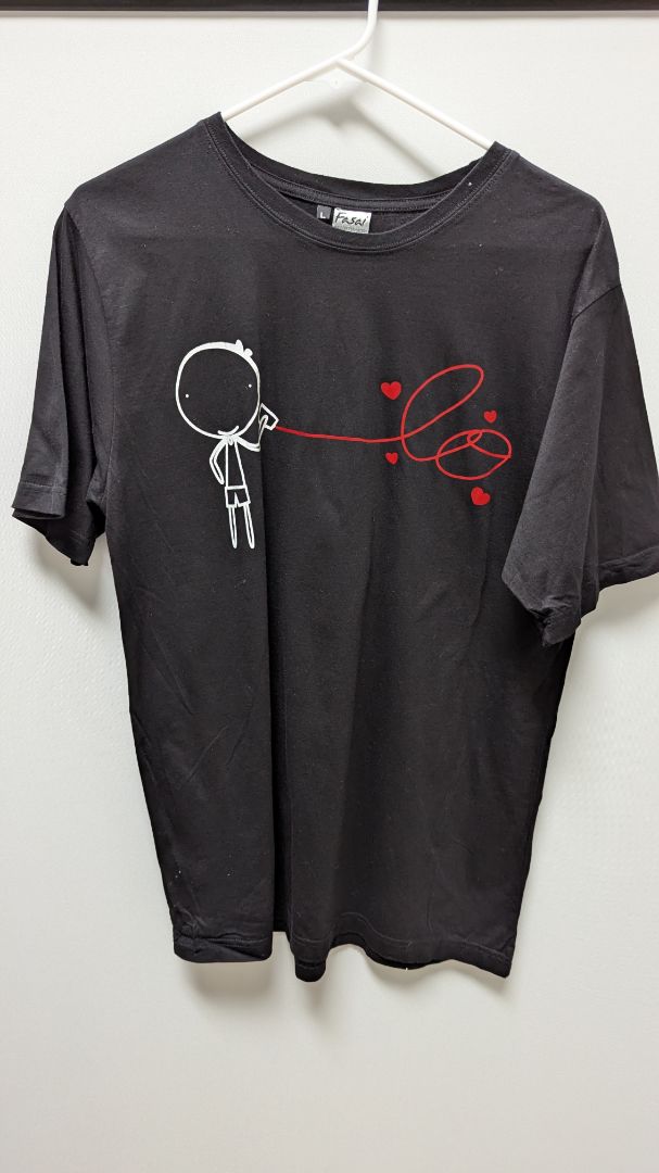 Fasai Black Short-Sleeve "LO" Graphic Couple's T-Shirt