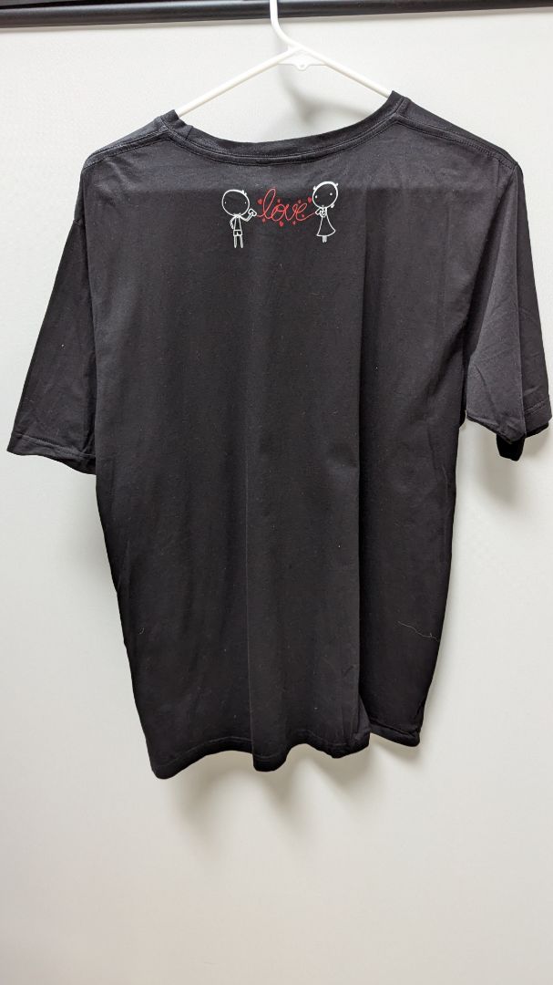 Fasai Black Short-Sleeve "LO" Graphic Couple's T-Shirt