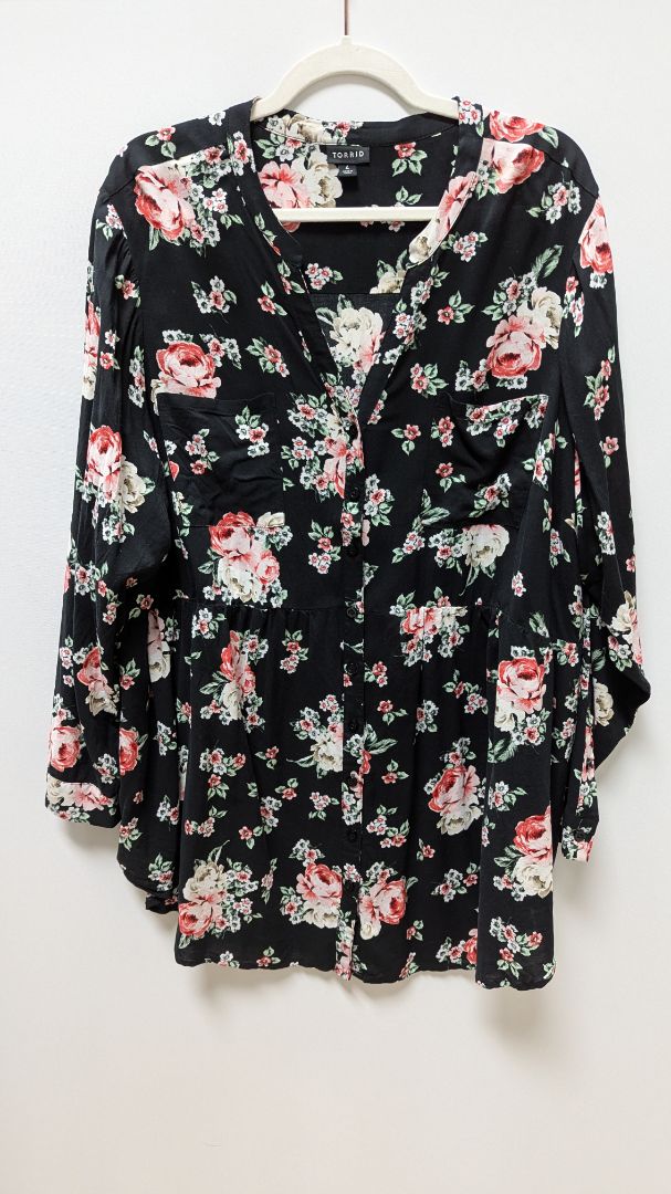 Torrid Black/Pink Floral Long-Sleeve Button-Down Blouse
