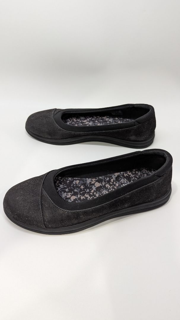 Clarks Black Breeze Ayla Round Toe Flats