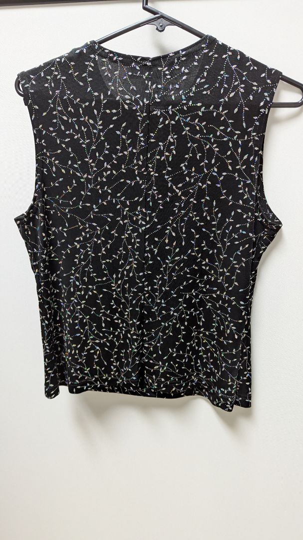 Ronni Nicole by Ouida Black/Silver Sleeveless Glitter Blouse