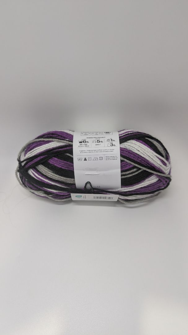 Big Twist Community Purple/Black Living Anti-Pilling Medium Yarn