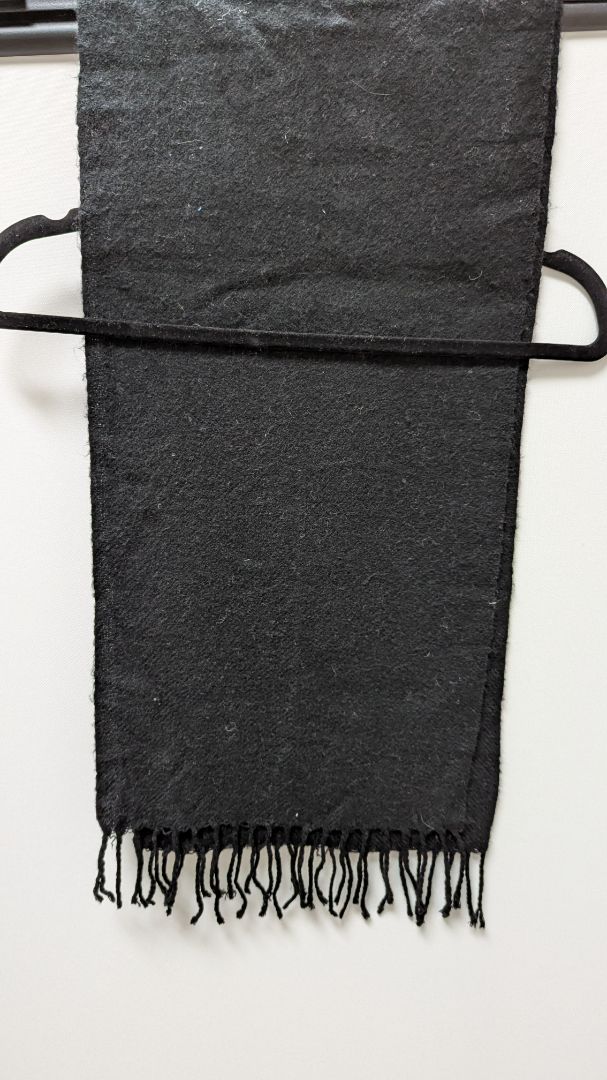 Black Knit Tassel Fringe Scarf