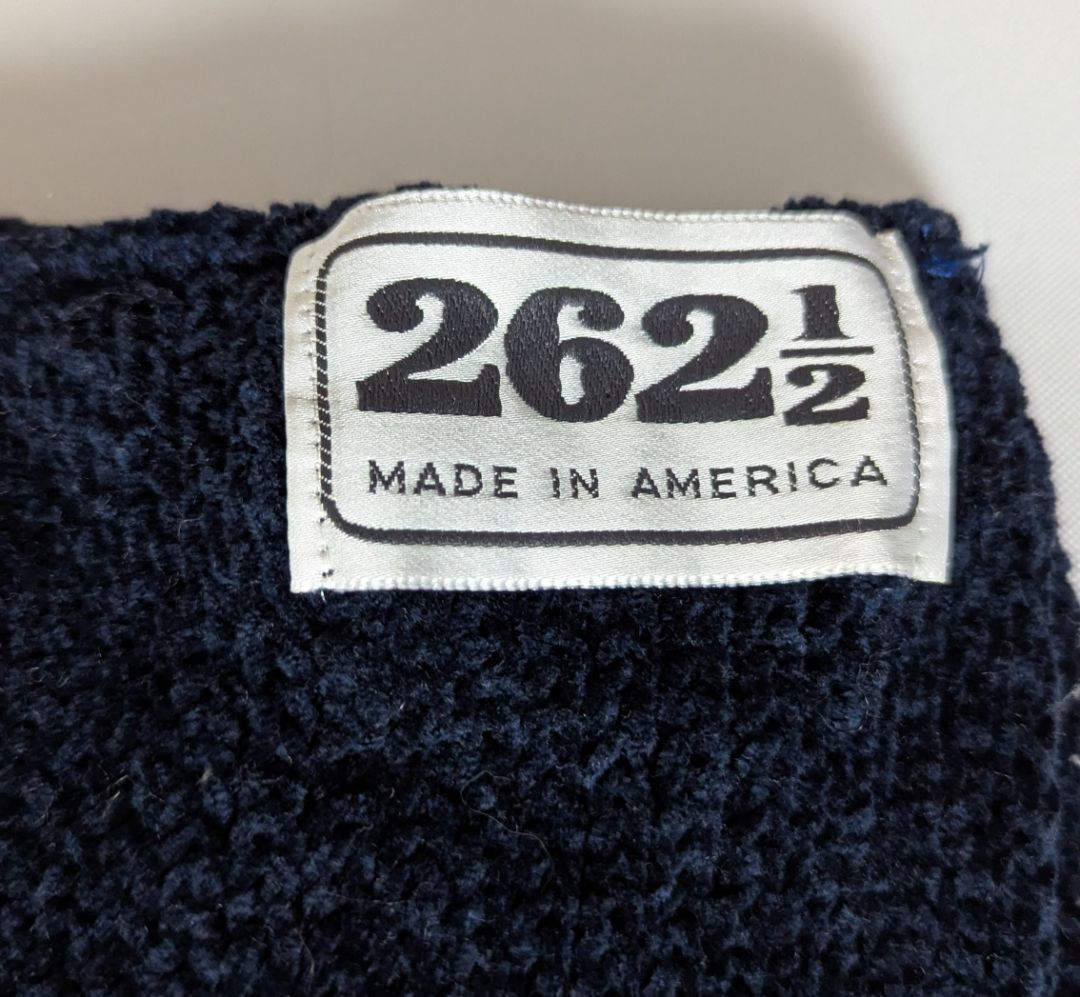 262 1/2 Vintage Navy Blue Knit Scarf