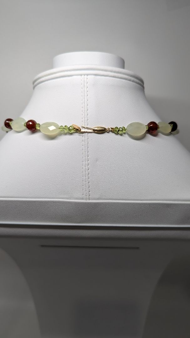 Burgundy & Light Green Rose Pendant Beaded Necklace