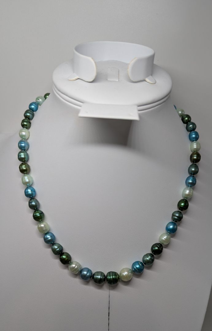 Blue & Green Beaded Necklace with Clasp