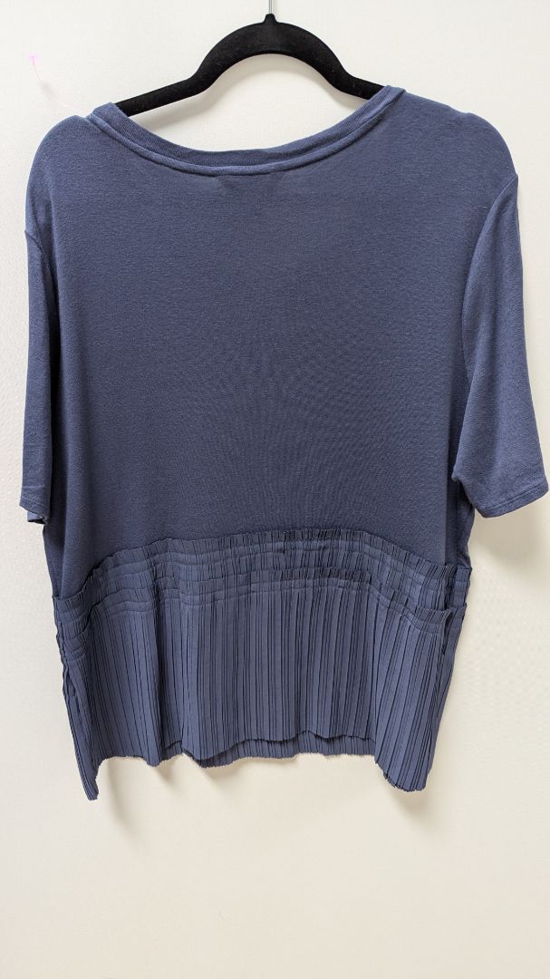 Simply Vera Wang Dark Blue Pleated-Bottom Blouse