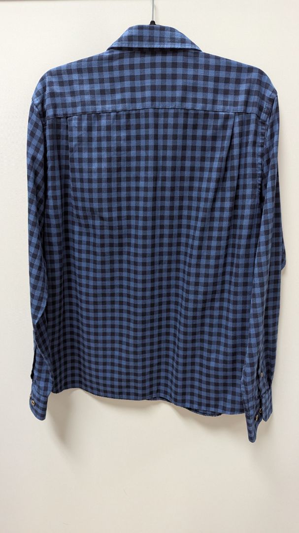 Van Heusen Dark Blue/Black Plaid "Never Tuck" Slim-Fit Flannel Shirt