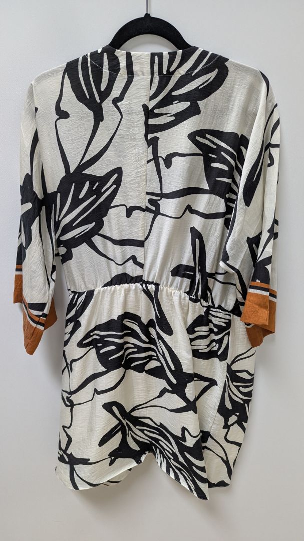 INC Ivory/Black Kimono Printed Wrap Dress