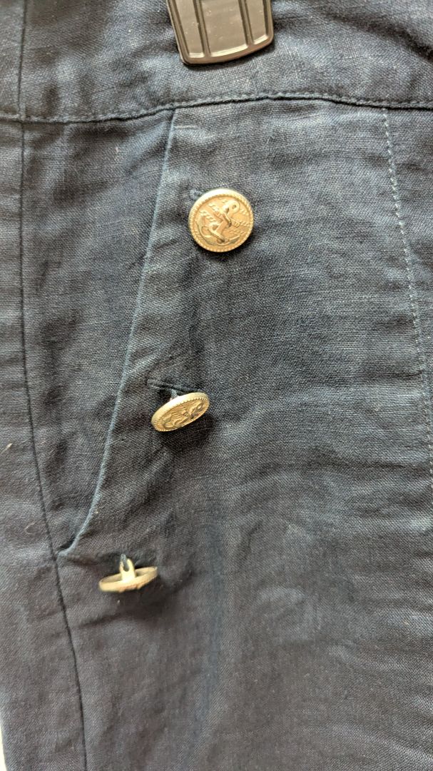 Jones New York Navy Linen Sailor Shorts