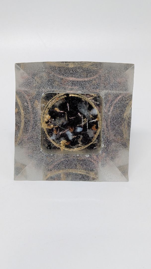 Handmade L. Williams Gold Tip Large Resin Pyramid (~3x3x3")