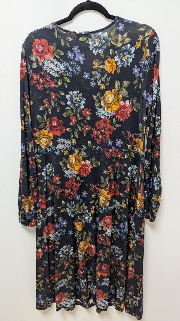 creation L Black Floral V-Neck Flared Dress