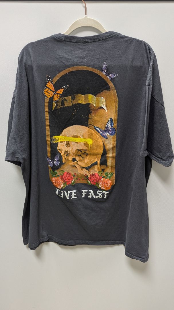 Fashion Nova Men's Grey "Live Fast" Graphic Tee