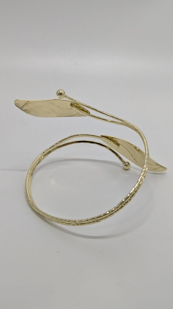 Vintage Gold-Tone Metal Leaf Wrapped Arm Cuff Bracelet