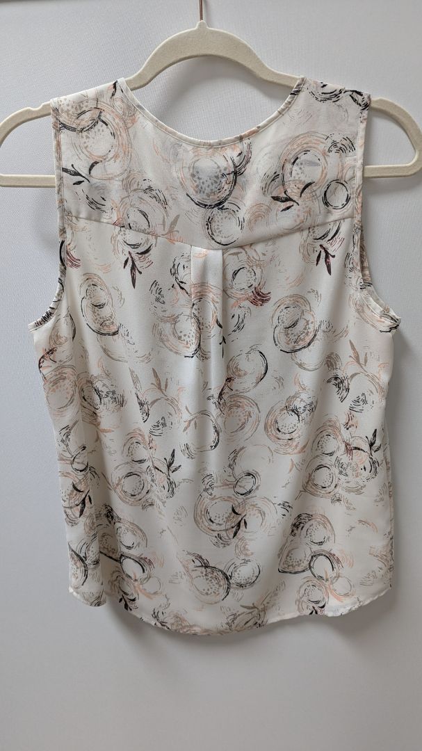 Ann Taylor Factory Ivory/Light Pink Printed Sleeveless Blouse
