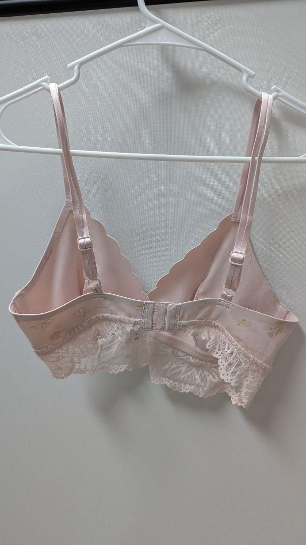 auden Light Pink/Gold Heart Print Unlined Bra