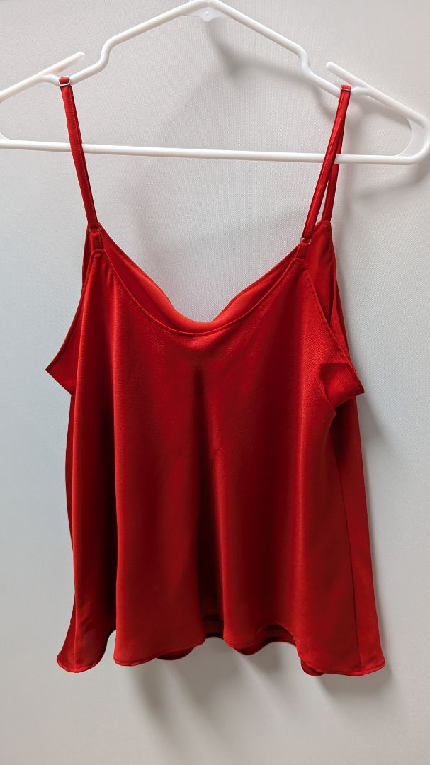 BCBGMAXAZRIA Red Sleeveless Shell Blouse