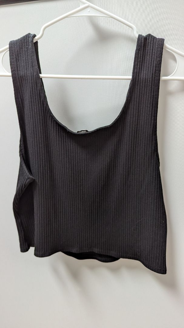 bar III Black Ribbed Sleeveless Crop Tank