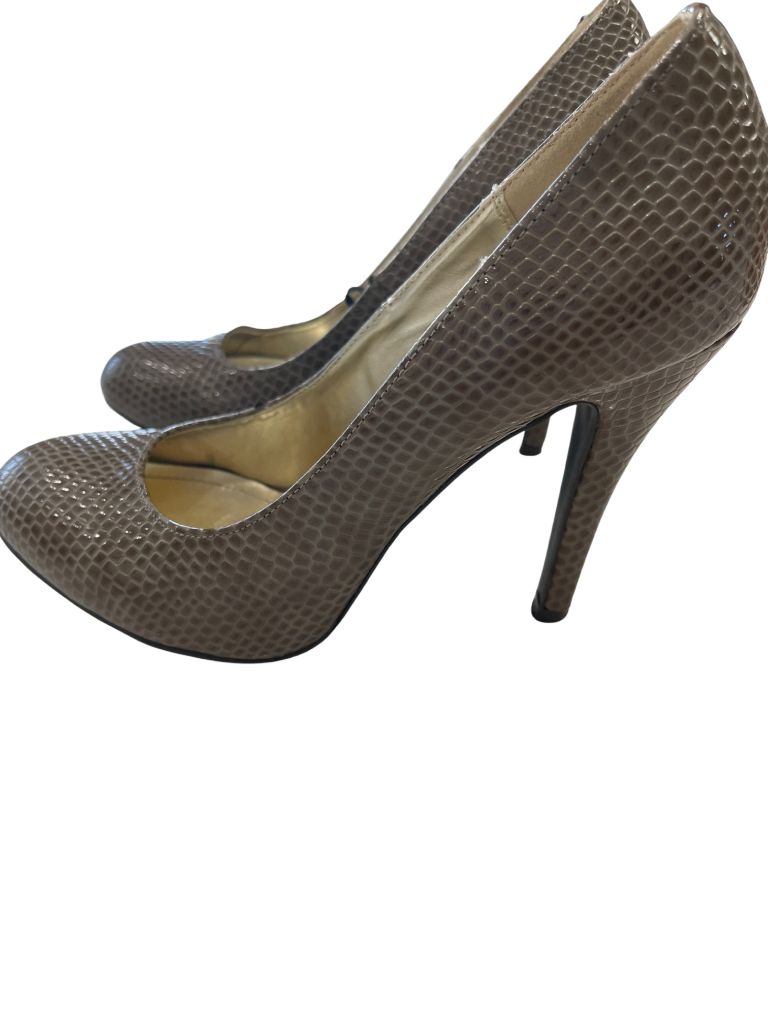 Steve Madden Taupe Snakeskin Pattern Heels
