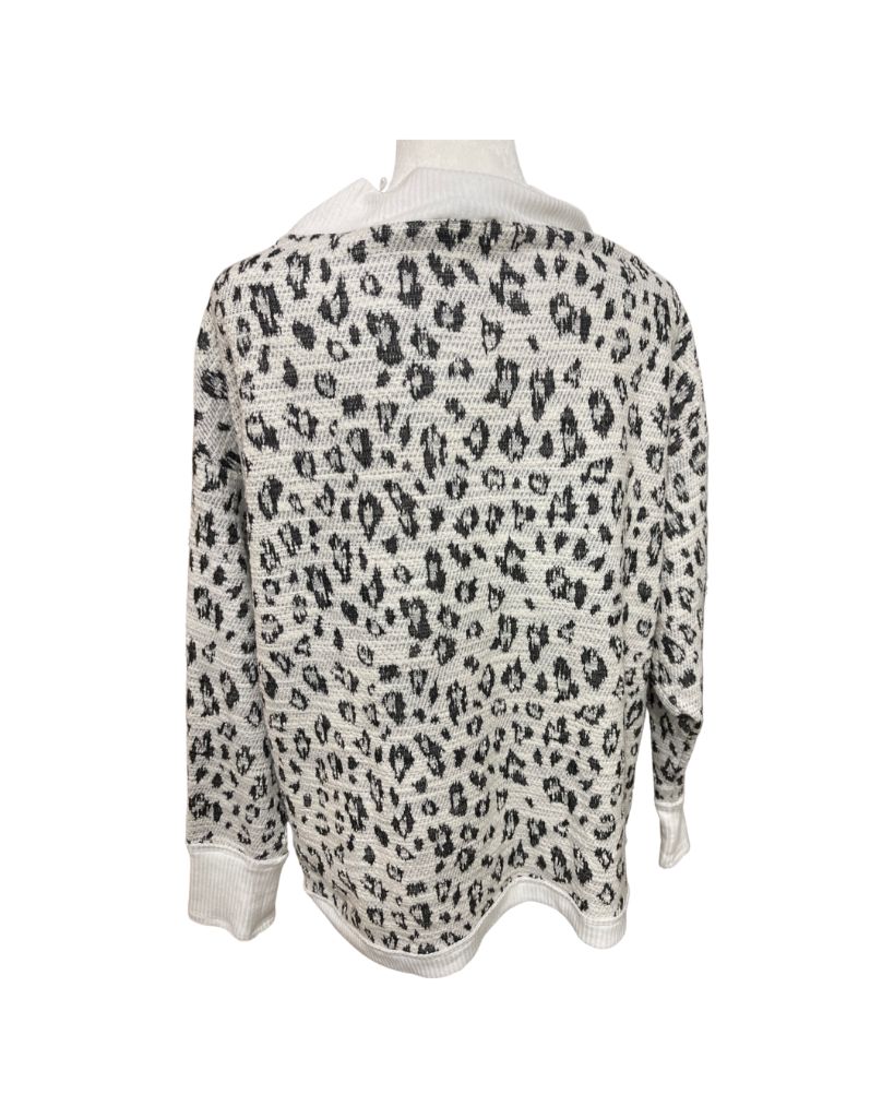 Vince Camuto Black and White Print Sweater