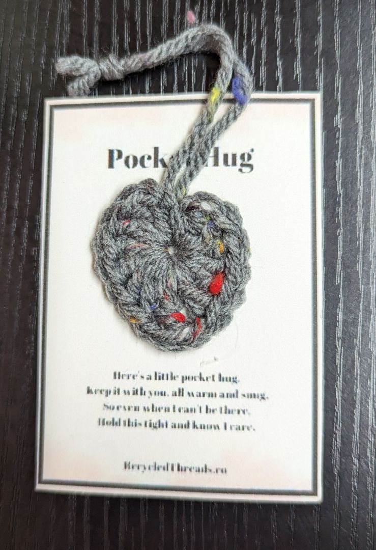 Recycled Threads Grey Speckled Pocket Hug