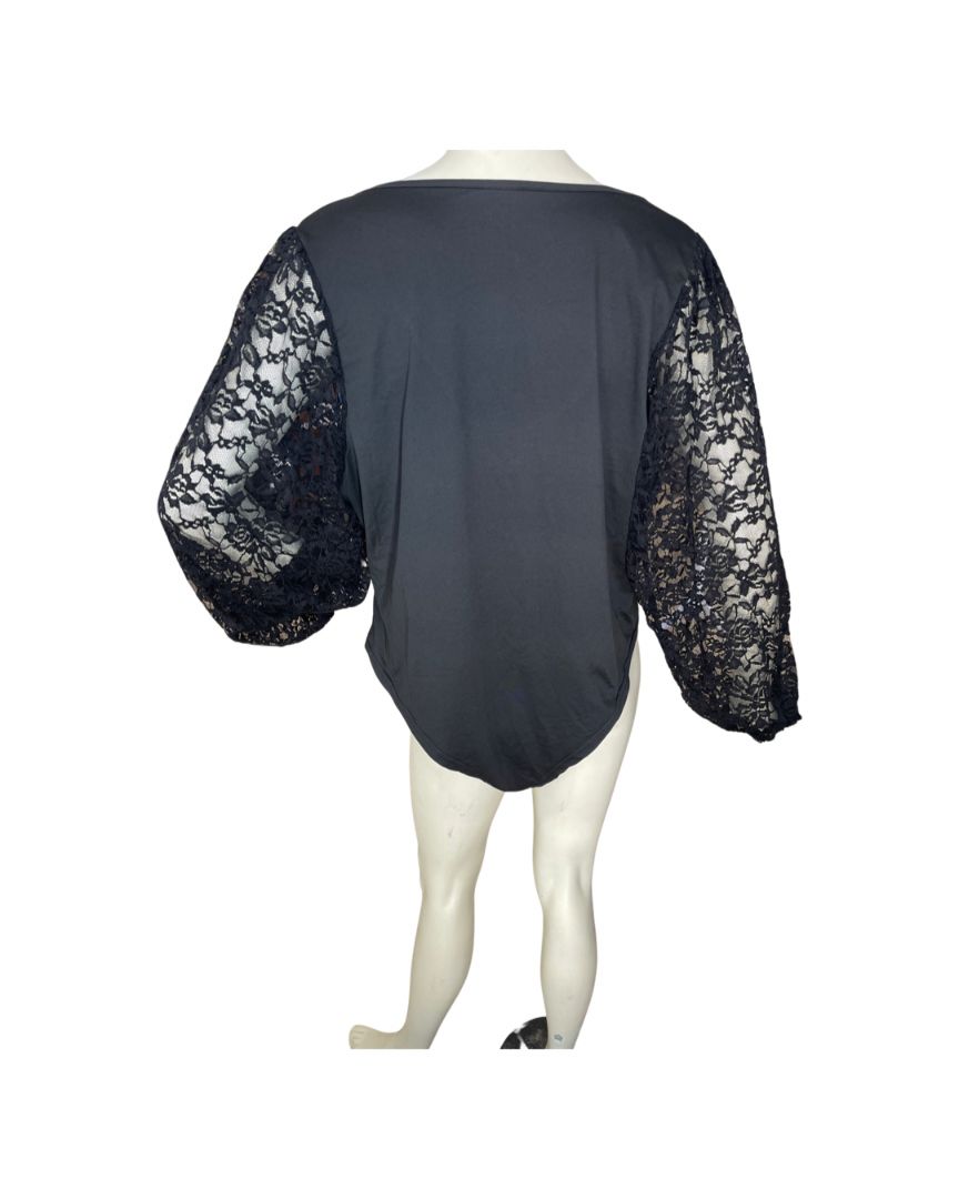 WDIRARA Black Lace Long Sleeve Bodysuit