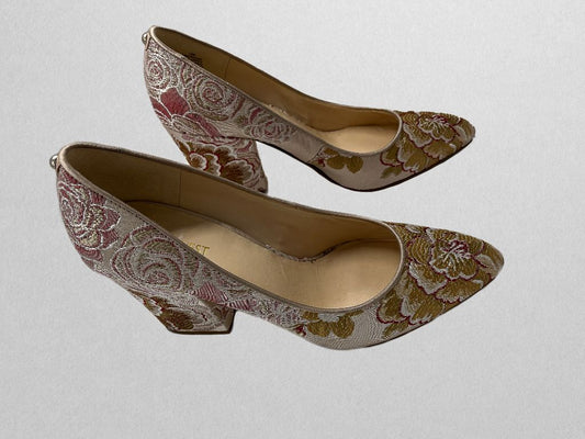 Nine West Cream/Rose Embroidered Tapestry Floral Heels