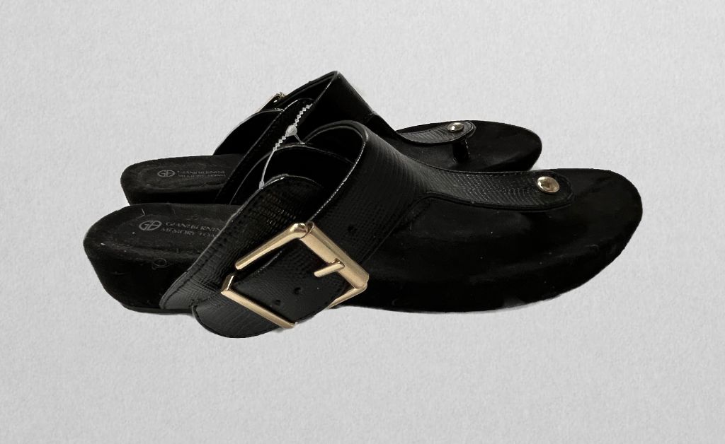 Giani Bernini Black Buckle Sandal