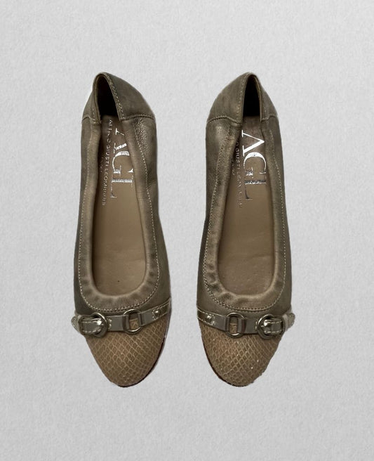 Attilo Giusti Leombruni (AGL) Taupe Snakeskin Flats