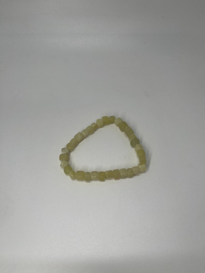Light Green Serpentine Beaded Bracelet