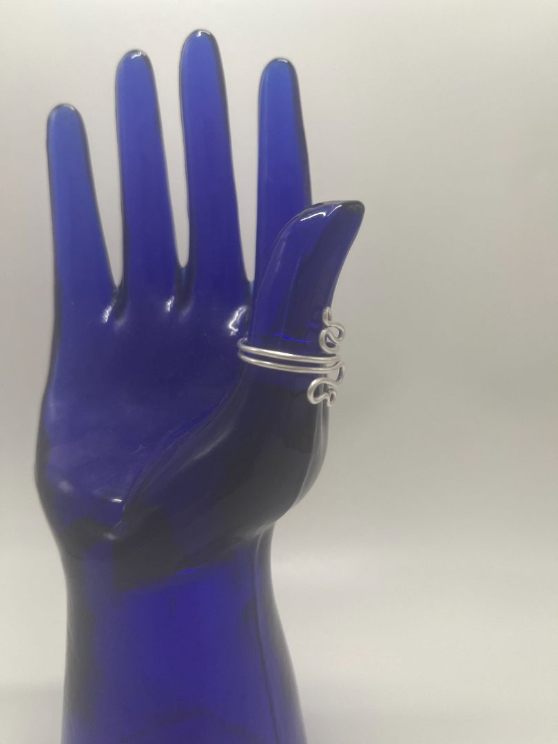 Abstract Wavy Wire Ring Size 6 | Silver