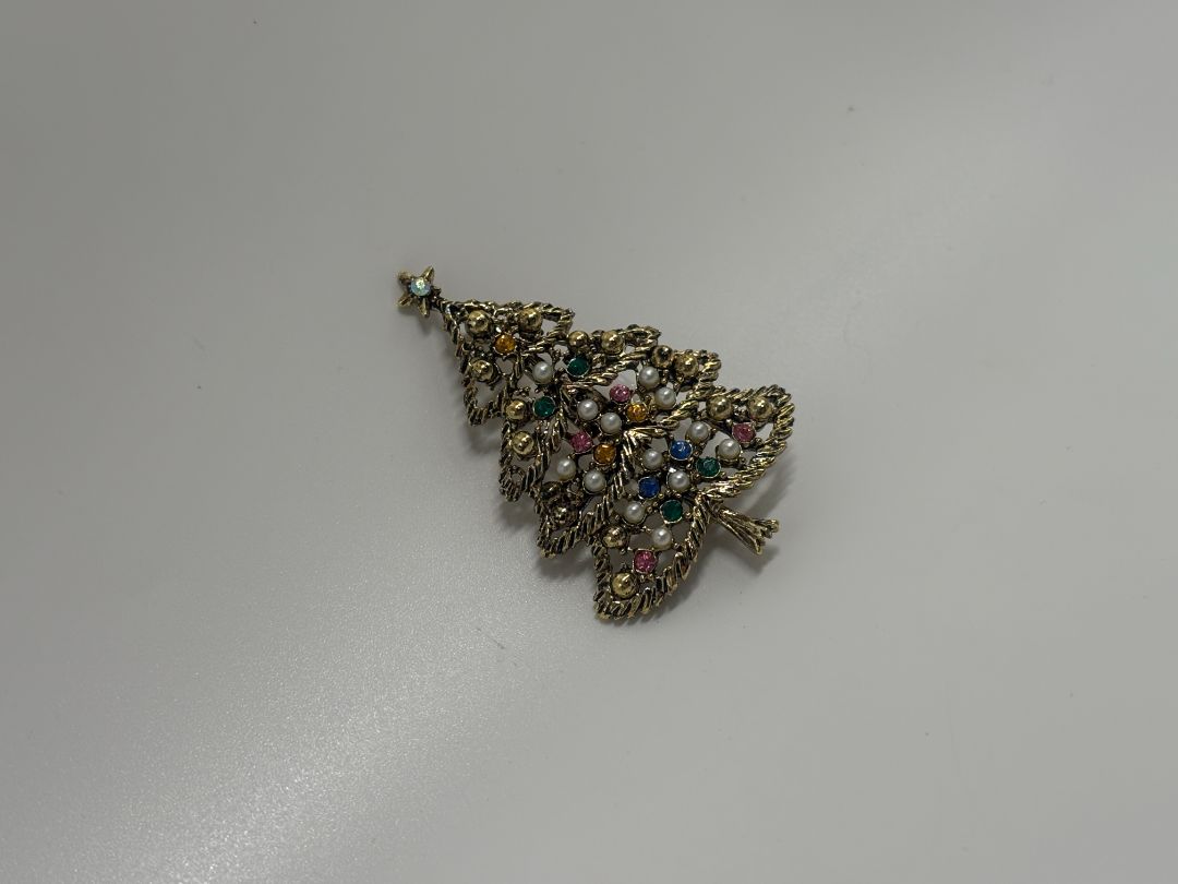 Gerry's Gold-Tone Vintage Mid-Century 1960s/1970s Christmas Tree Holiday Brooch Pin