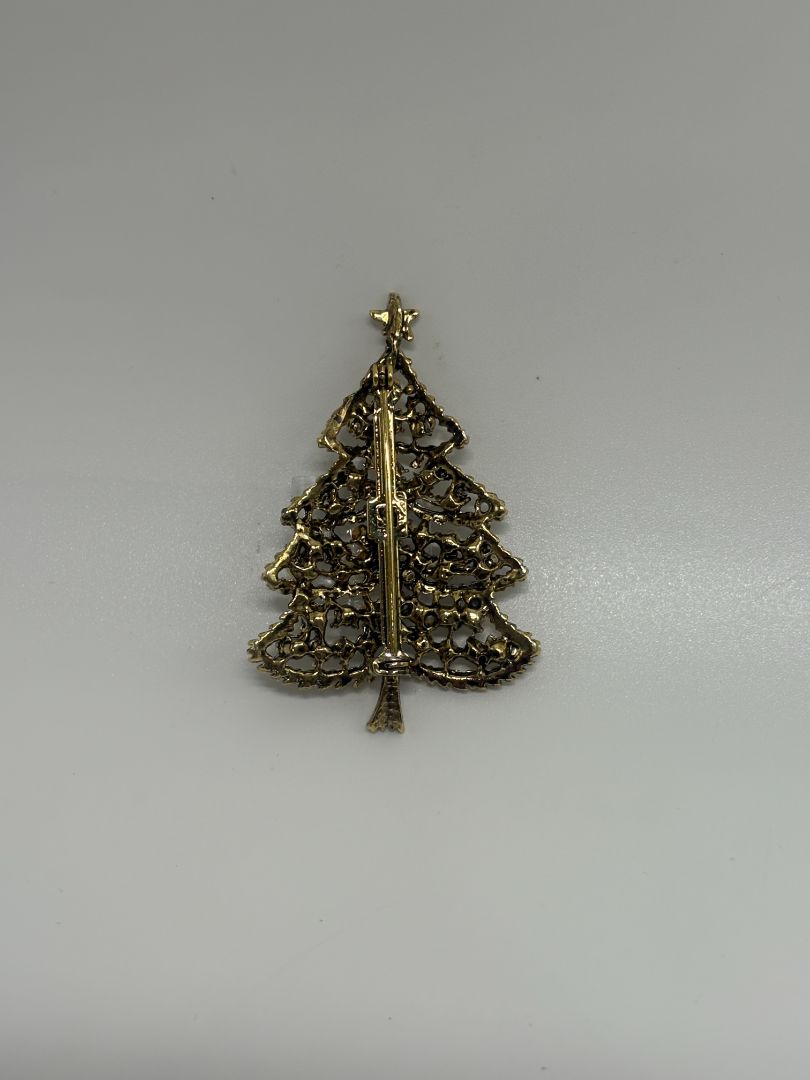Gerry's Gold-Tone Vintage Mid-Century 1960s/1970s Christmas Tree Holiday Brooch Pin